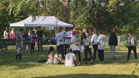 'It’s fantastic': 5K celebrates Chicago Parks Foundation's 10th anniversary