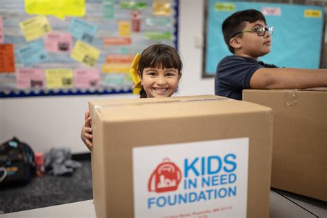 'Kids in Need' Foundation hosting backpack filling and giveaway today in Maryland Heights