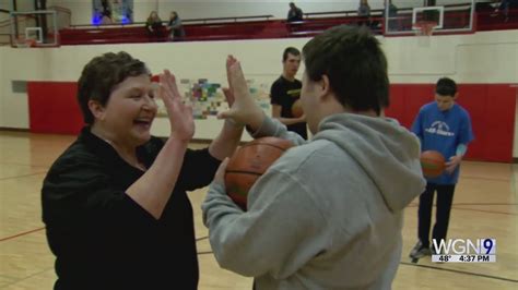 'Let's show them': Elmhurst mother starts sports program for special needs children
