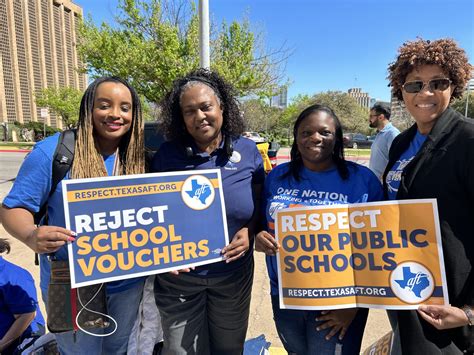 'Reject vouchers:' Texas public school employees rally at State Capitol