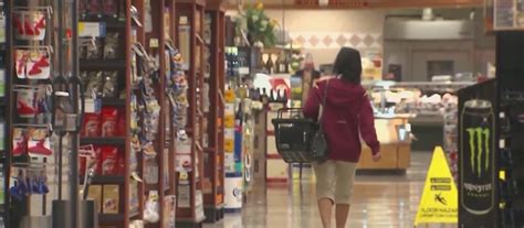 'Struggling to eat': Thousands of Texans wait months for SNAP benefits