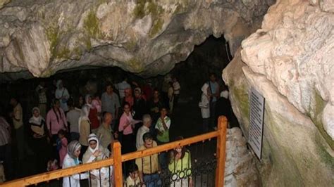 'Yedi Uyuyanlar' mağarasına ziyaretçi akını Haber 7 Mimari.
