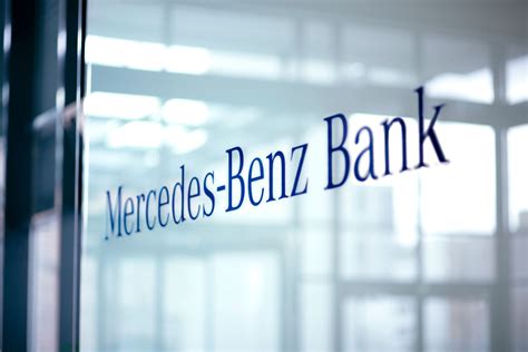 >>Damit Wiedersehen - Mercedes-Benz Bank