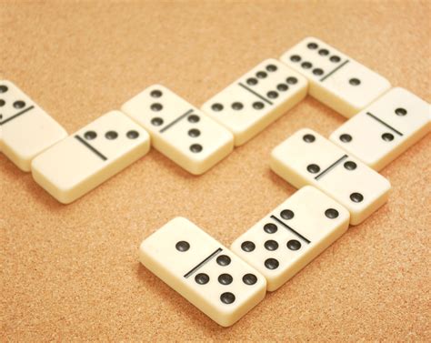 jogo de dominó apostado