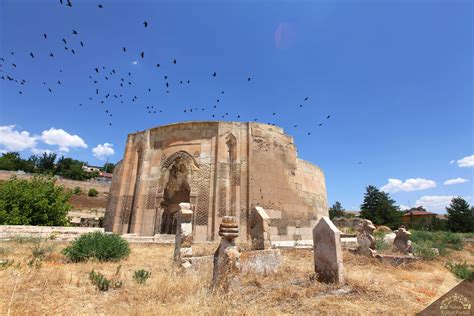 mamahatun türbesi