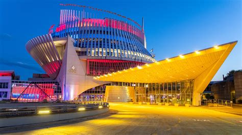 montreal casino hotel