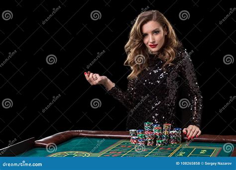 mulher perdendo no jogo cassino