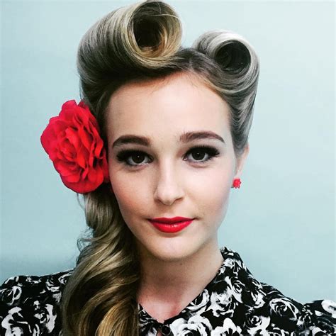 quick pin up hairstyles