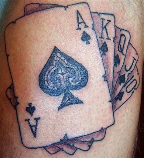 tatuagem com cartas de baralho