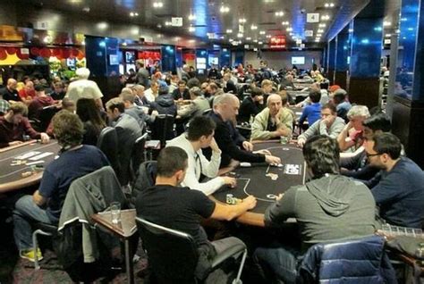 victoria casino poker room