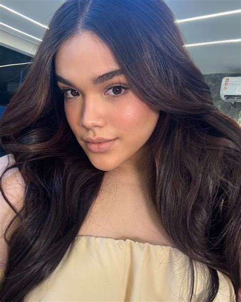 @Julialeonez Onlyfans Leaked 😈 [CLIP]