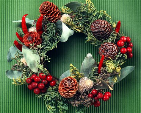 [51+] Christmas Wreaths Wallpapers - WallpaperSafari