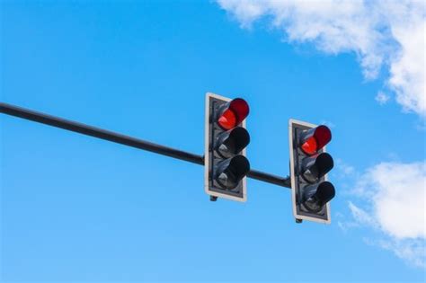 § 21453 CVC - What is considered "running a red light" in Calif?