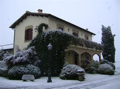 °AGRITURISMO LECANFORE CASTEL DI LEVA (Italia) - da 117 …