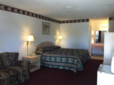 °HOTEL AMERICAN INN METTER, GA 2* (United States) - from …