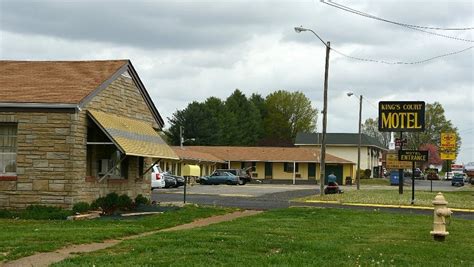 °HOTEL KINGS COURT MOTEL RIDGEWAY, VA (USA) - von € 48