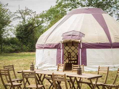 °HOTEL PILTON YURT CAMPS- GORDON