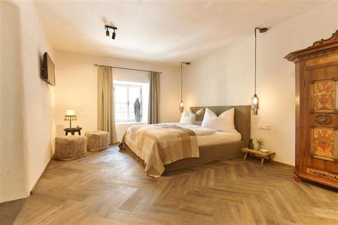 °TOWNHOUSE BY FRAUENZIMMER ABTENAU (Austria) - from £ …