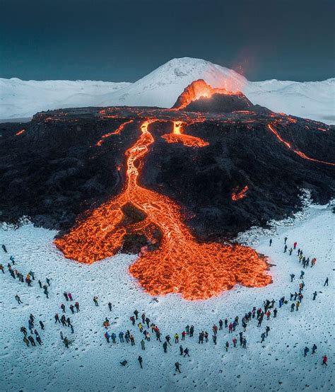 ¿Qué pasa con el volcán de Islandia, qué riesgos hay y cuántas veces ha hecho erupción?