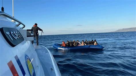 Çanakkale açıklarında 33 düzensiz göçmen yakalandı
