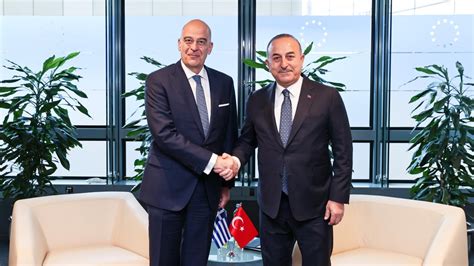 Çavuşoğlu ile Dendias