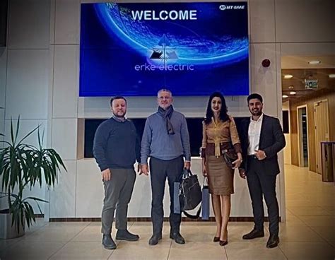 Çetin Atmaca Hayat ; “Öpesim var gözlerinden” dediğiniz kişiye.