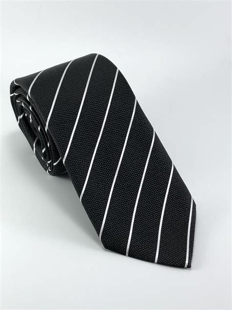 Çizgili kravat modelleri
