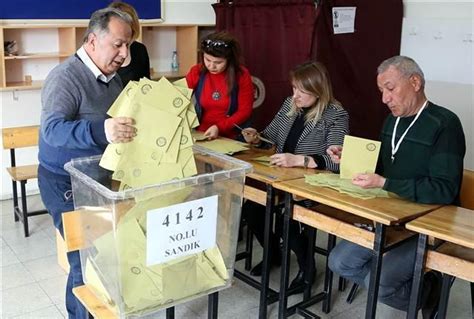 Çok çarpıcı sonuçlar Hangi ilde oylar nasıl değişti.