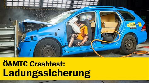 ÖAMTC Crashtest Ladungssicherung - ungesicherte Pakete im