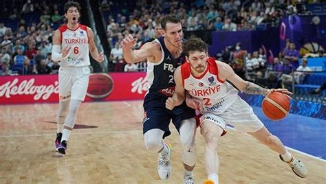 ÖZET) Türkiye-Fransa basketbol maç sonucu: 86-87 A Milli Basketbol Takımımız, Avrupa Şampiyonası'nda çeyrek final bileti için Fransa ile Berlin'de karşılaştı.