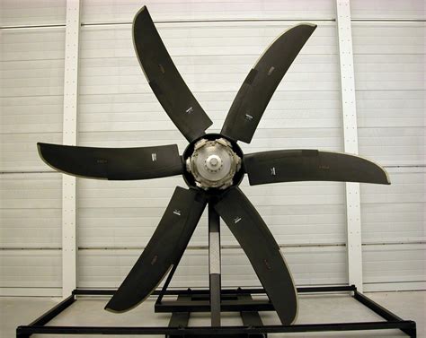 Überholungsanleitung für dowty propeller 61 10 27. - Manual for ford 532 hay baler.