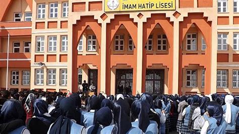 İmam-Hatip Lisesi.