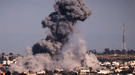 İsrail Aksa Üniversitesinin binalarını bombaladı - Son Dakika Haberleri