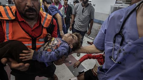İsrail Gazze’de hastane vurdu: 500 ölü
