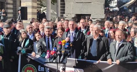 İstanbul'da eski Diyarbakır Baro Başkanı Tahir Elçi anıldı.