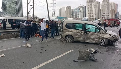 İstanbul'da zincirleme trafik kazası - Son Dakika Haberleri