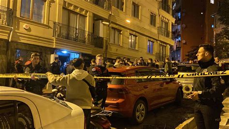 İstanbul’da bir erkek, evli olduğu kadını ve 3 çocuğunu öldürdü