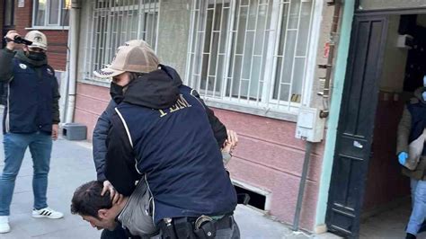 İstanbul Adliyesindeki terör saldırısıyla ilgili propaganda yapan milletvekili adayı gözaltına alındıs
