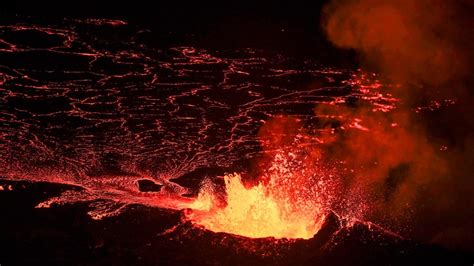 İzlanda''da kayıtlara geçen ''en hızlı magma akıntısını'' gözlemlendi
