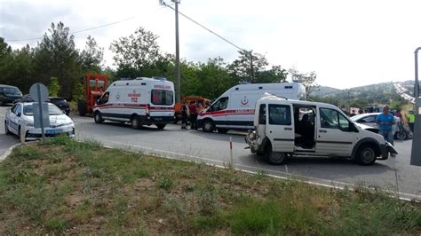 Şırnak’ta iki aracın karıştığı kazada 8 kişi yaralandıs