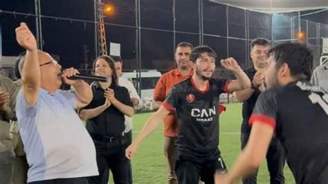 Şampiyon olunca; BİZ By Sarı Kırmızı Şarkılar Facebook.