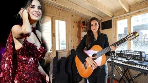 Şarkıcı Karsu memleketi Hatay’da Müzik Evi açtı