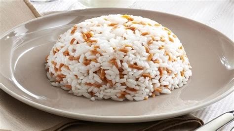 Şehriyeli pirinç pilavı tarifi