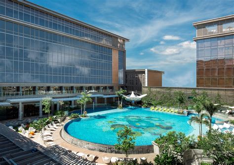 Відновлення роботи Resorts World Manila