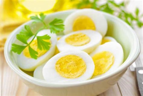 Когда лучше есть вареные яйца утром или вечером?