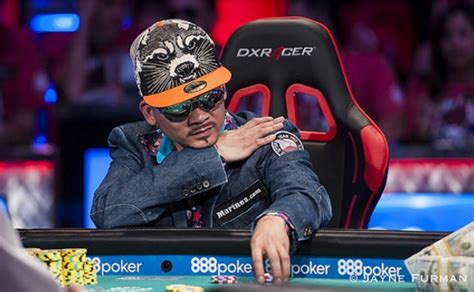 Кто чемпион мира по покеру?