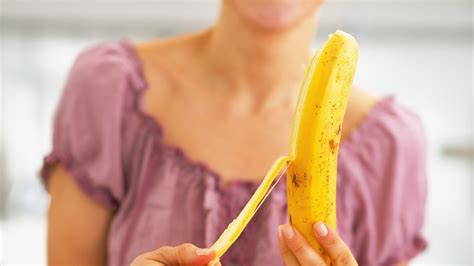 Можно ли есть банан с утра на голодный желудок?