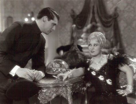Она обошлась с ним нечестно (1933)
