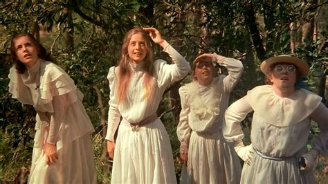 Пикник у Висячей скалы (Фильм 1975)