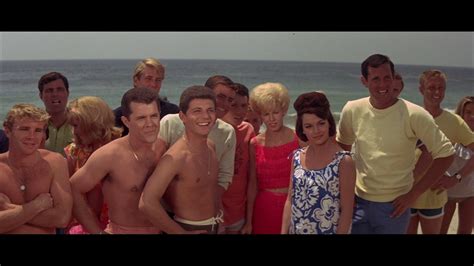 Пляж бикини 1964